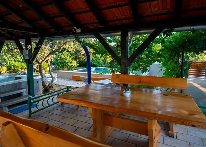 Holiday House Cvita